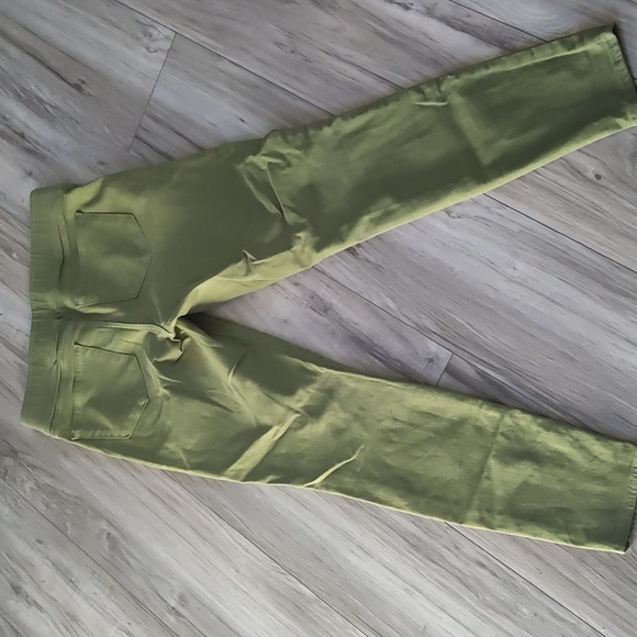 Old Navy | Mid-Rise Rockstar Skinny Jeggings in Olive - Picture 5 of 5